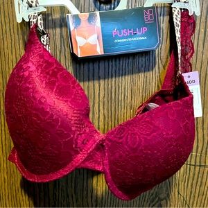 NWT No Boundaries (NOBO) convertible push-up bra